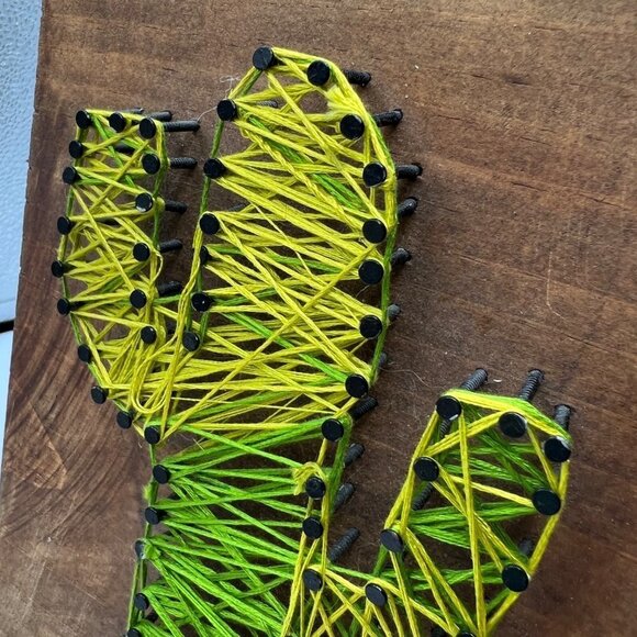 String Nail Art Cactus Desert Theme Home wall Decor Table Top Piece succulent - Picture 10 of 11